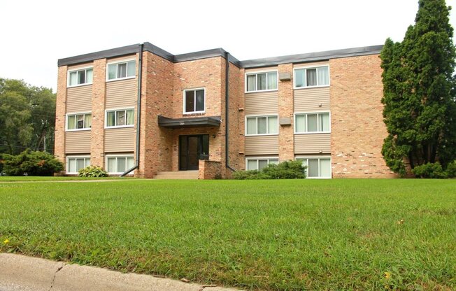 Welcome to 8940 Wentworth Apartments