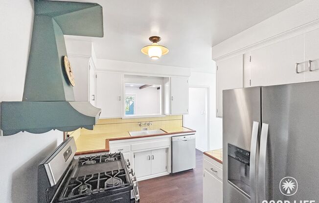 Beautiful 3B 2BA Home w/ Pool, Spa, and AC!