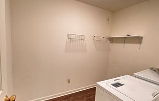 3 beds, 2.5 baths, $1,950