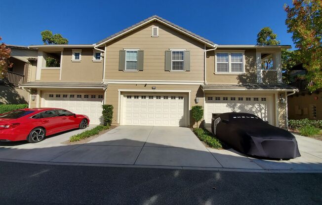 Spacious 4 Bedroom 3 Bath Two Story Riverpark Townhouse for Lease