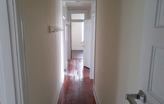 2 beds, 1 bath, $1,450, Unit Upper Flat