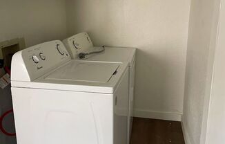 2 beds, 1 bath, $1,050