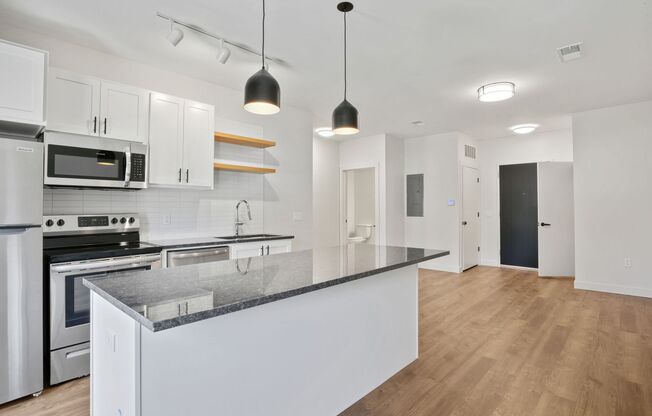 1 bed, 1 bath, 690 sqft, $1,365, Unit 103