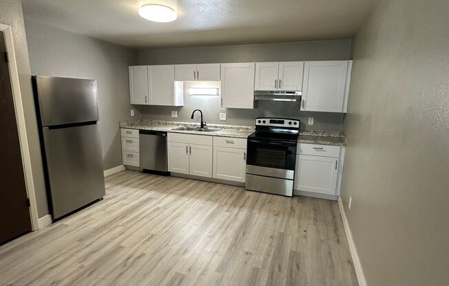 116 Camelot Ct