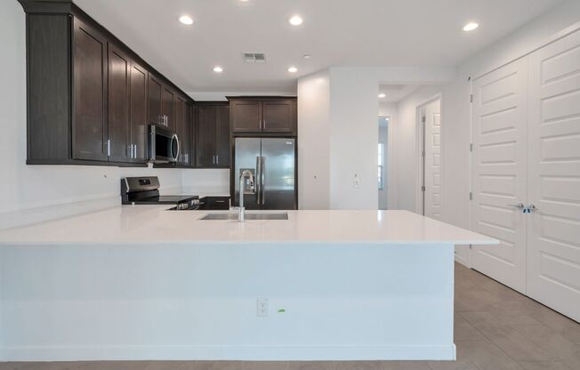 Like Brand New Luxurious Modern 3 Bedroom 2 Bath Townhome in Warner Meadow – Rare Rental Opportunity!