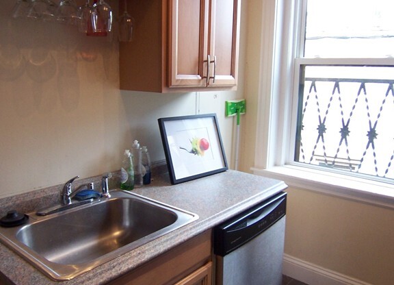 1 bed, 1 bath, 650 sqft, $3,595, Unit 6