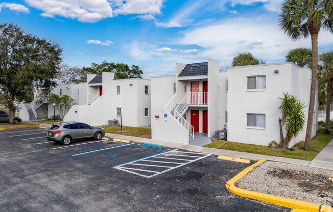 2 beds, 1 bath, 780 sqft, $1,450, Unit 56