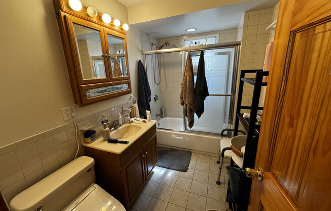 24 26 BURNHAM ST