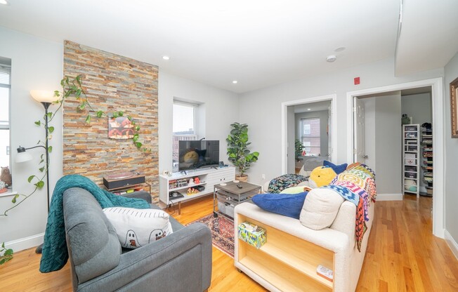 28 Chelsea St