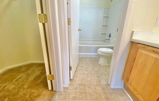 CHARMING 2 BEDROOM, 2 BATH CONDO WITH STYLISH UPGRADES THROUGHOUT!