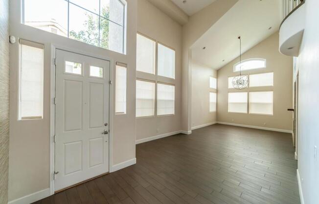 1352 FOX ACRES DR