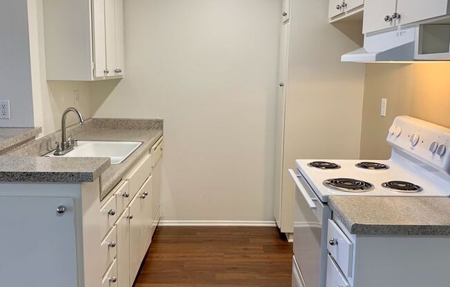1 bed, 1 bath, 716 sqft, $2,150, Unit E019