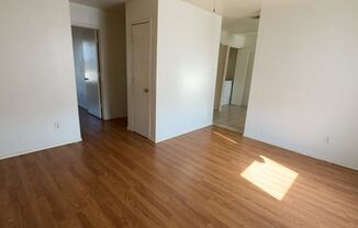 2 beds, 1 bath, 783 sqft, $795, Unit D