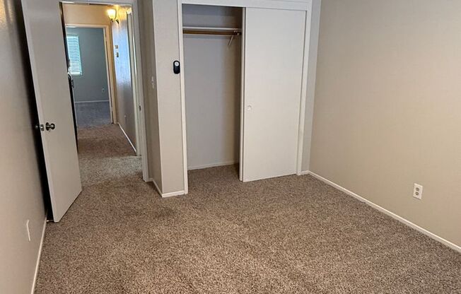 2 beds, 2 baths, 900 sqft, $1,675, Unit 817-48