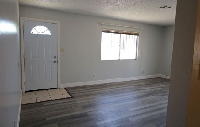 E. Cartier Ave 1309