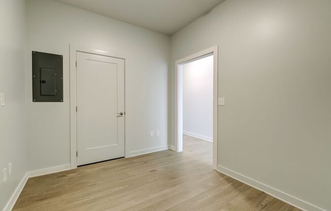 1 bed, 1 bath, 500 sqft, $1,675, Unit 404