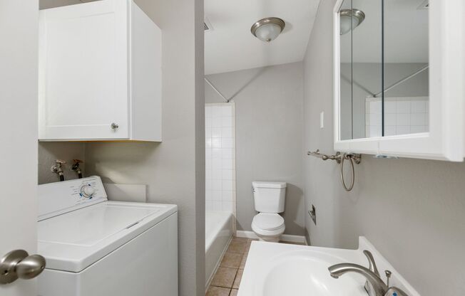 2 beds, 1 bath, 750 sqft, $1,900, Unit Unit #16