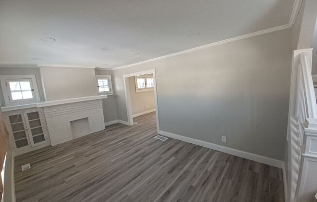 3 beds, 1 bath, $1,425