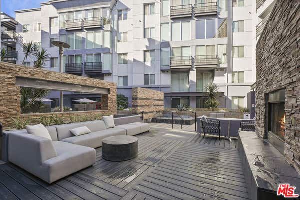 2 beds, 2 baths, 1,290 sqft, $3,700, Unit 439