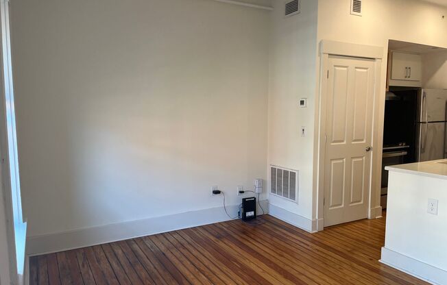 Studio, 1 bath, 410 sqft, $1,085, Unit 1223- #403