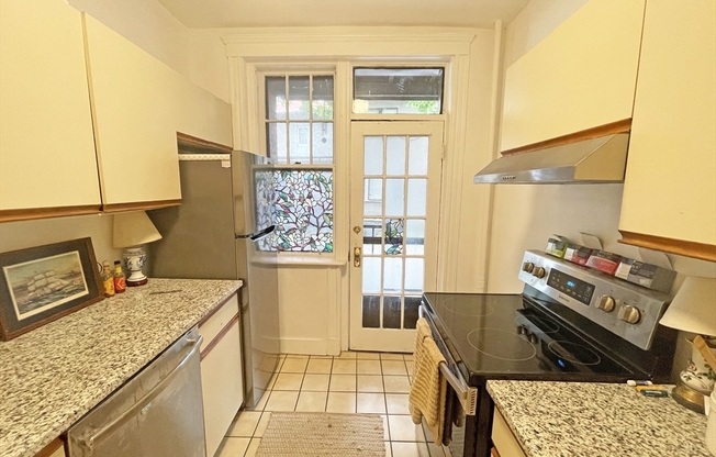 155 STRATHMORE RD