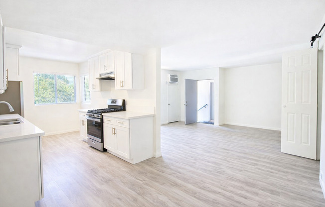 6433 Shirley Ave.