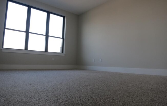 2 beds, 2 baths, 1,310 sqft, $4,650, Unit 401