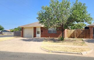 3 beds, 2 baths, $1,300