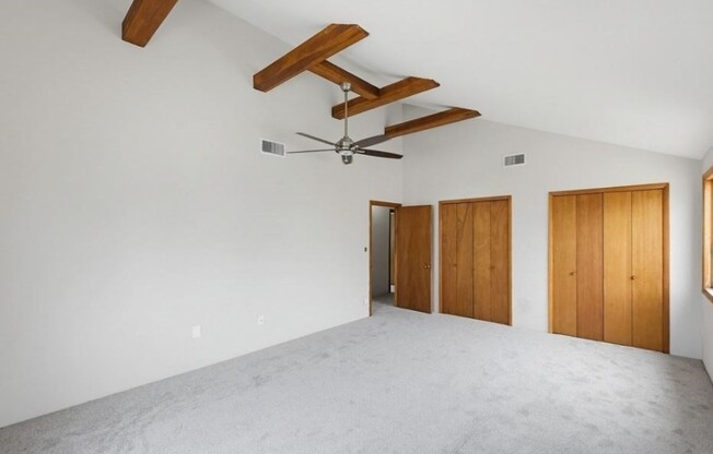3 beds, 2.5 baths, 2,490 sqft, $3,700, Unit 22