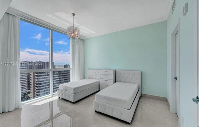 3 beds, 3 baths, 1,744 sqft, $4,800, Unit 1945 S Ocean Dr # 2101