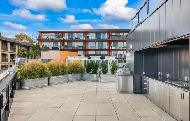 Studio, 1 bath, 357 sqft, $1,695, Unit 315