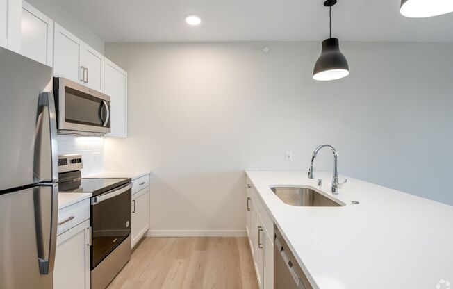 1 bed, 1 bath, 826 sqft, $1,375, Unit 314