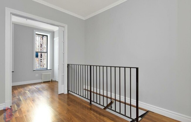 2 beds, 1.5 baths, $5,495, Unit A