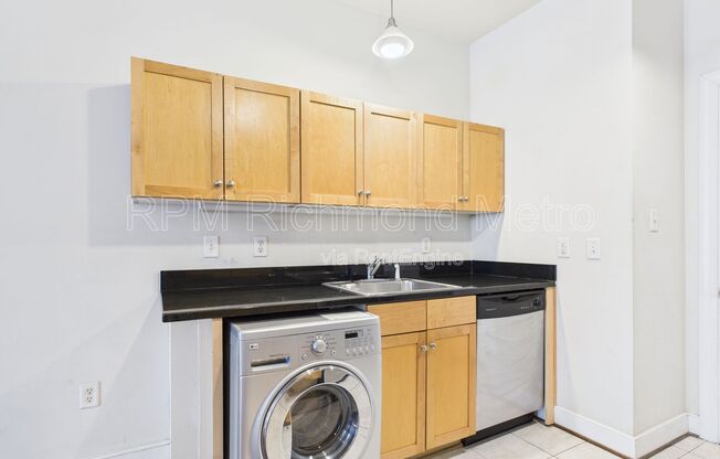 1 bed, 1 bath, 719 sqft, $1,220, Unit 203