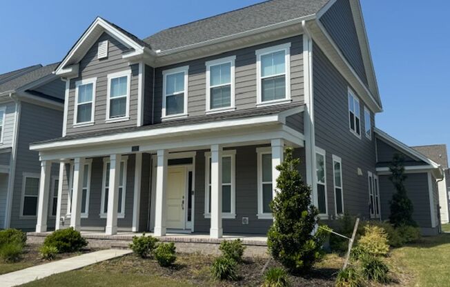 Immaculate Four Bedroom Home in Joliff Landing