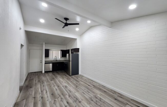 211 S 13th St Unit 04
