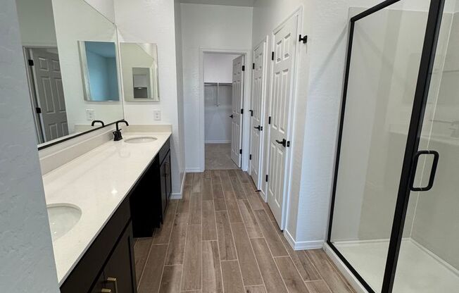 BRAND NEW HOME IN PEORIA