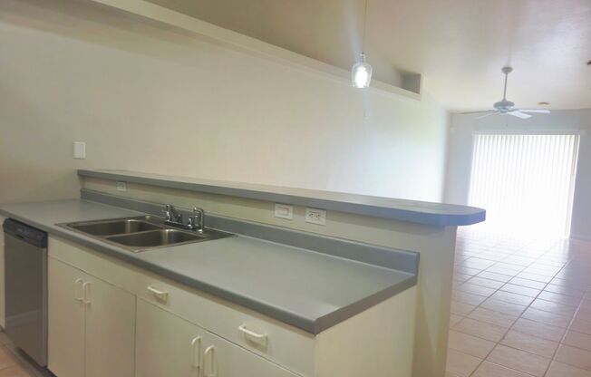 3 bedroom 2 bath 1 car garage duplex