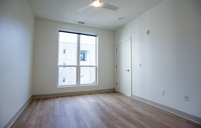 1 bed, 1 bath, 694 sqft, $1,495, Unit APT 402