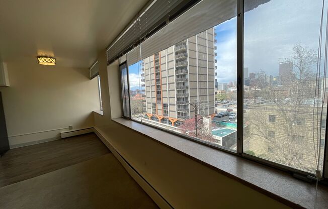 2 beds, 1 bath, 835 sqft, $1,695, Unit 612