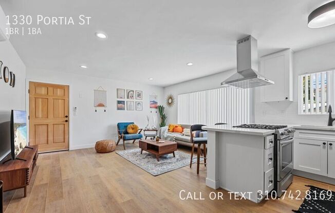 1330 PORTIA ST
