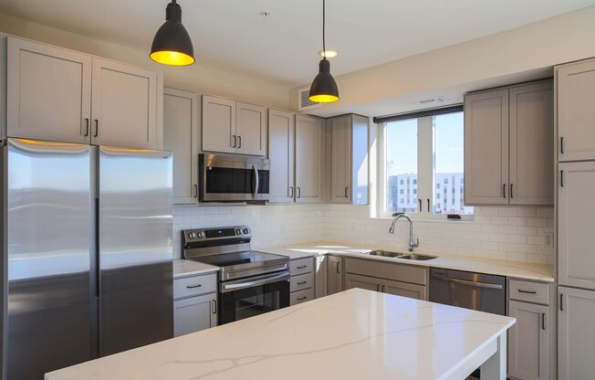 2 beds, 2 baths, 952 sqft, $2,200, Unit 201