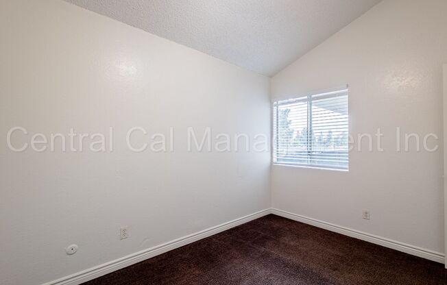 2 beds, 1 bath, 825 sqft, $1,350, Unit D