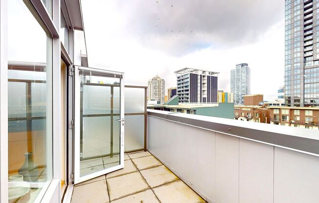 1 bed, 1 bath, 526 sqft, $2,150, Unit 806