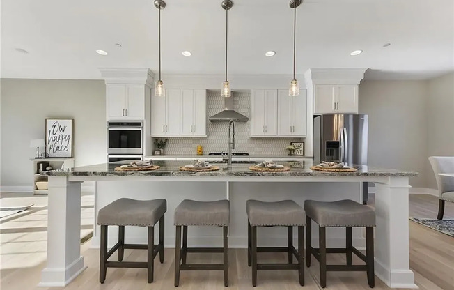 Radiant 3 bed, 2.5 bath home in Peters Township available August 15!