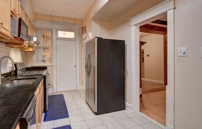 821 RANDOLPH ST NW
