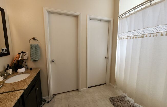 3 beds, 2 baths, $2,500