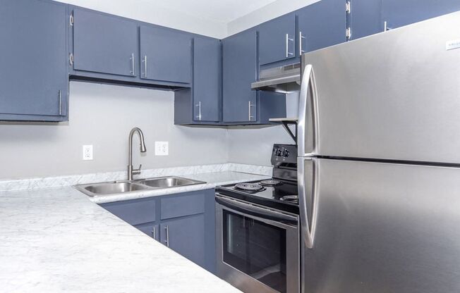 2 beds, 1 bath, 795 sqft, $899