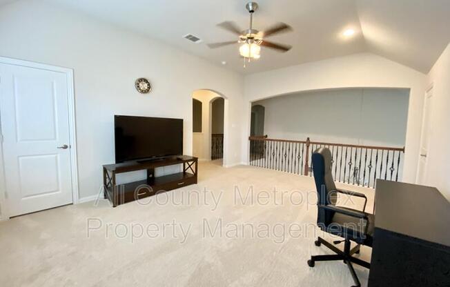 2332 STALLION ST