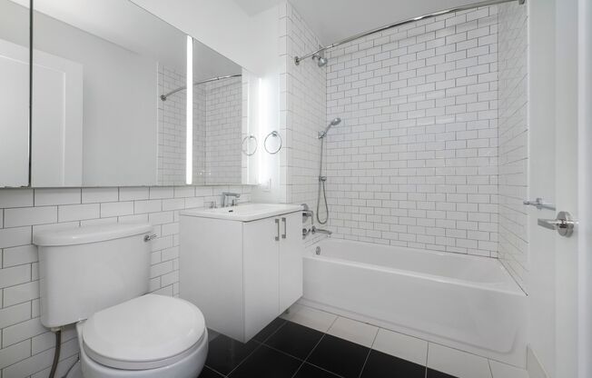 Studio, 1 bath, 592 sqft, $4,111, Unit 902